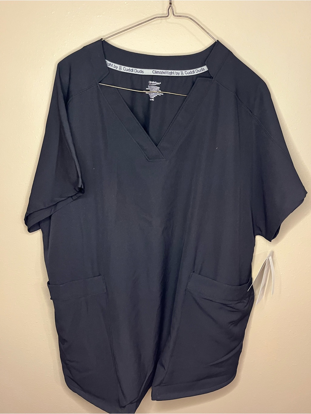Cuddl Duds Women's Black V-Neck Scrub Top